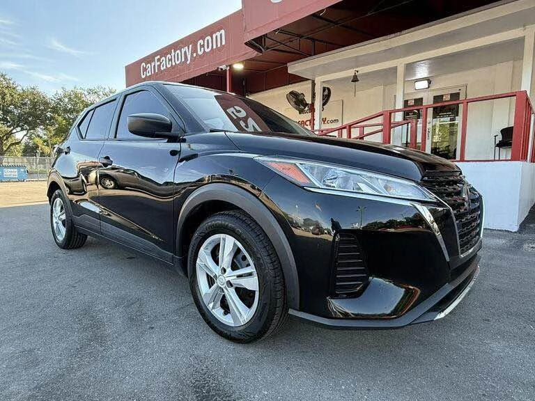 2021 Nissan Kicks - Image 8 of 16