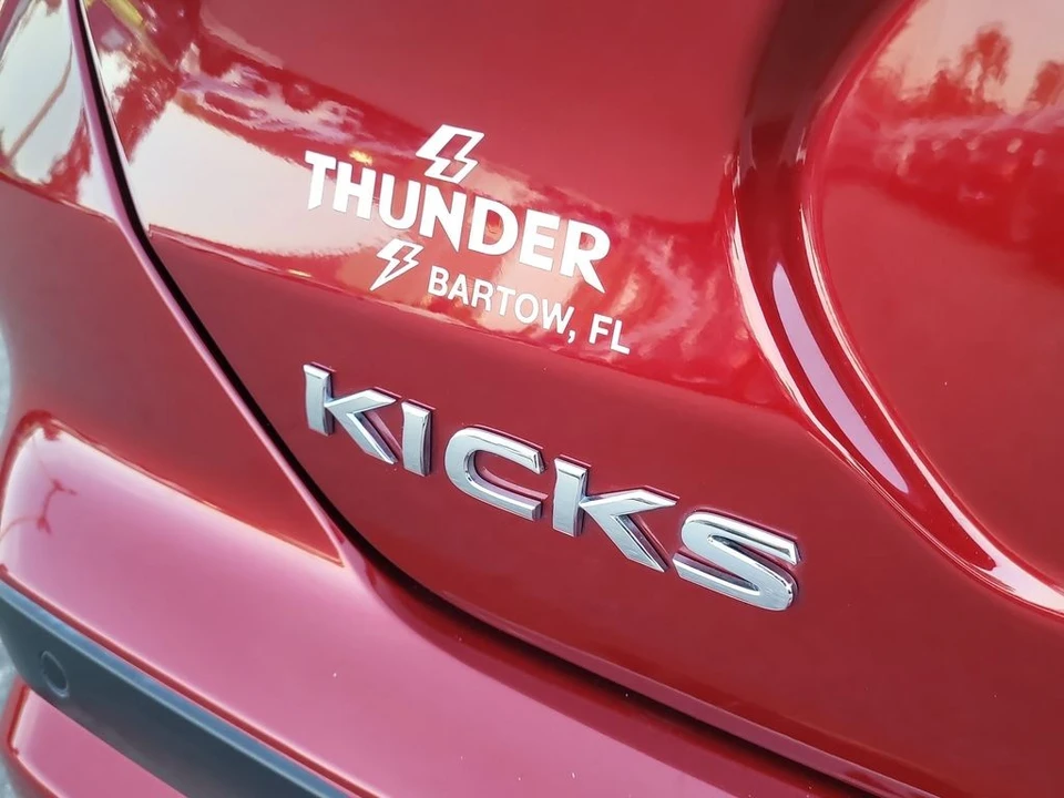 2021 Nissan Kicks - Image 7 of 12