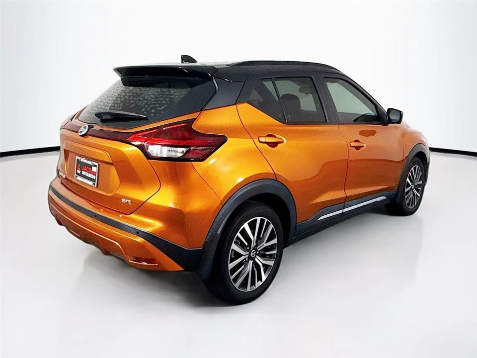 2021 Nissan Kicks - Image 12 of 21