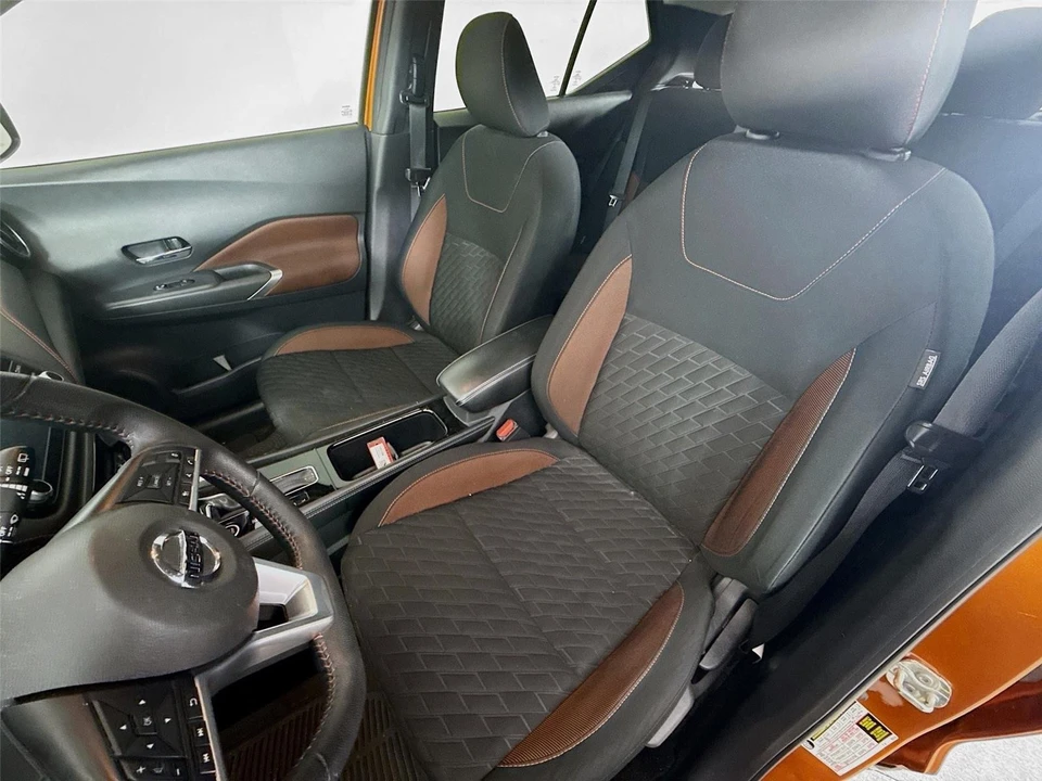 2021 Nissan Kicks - Image 2 of 21