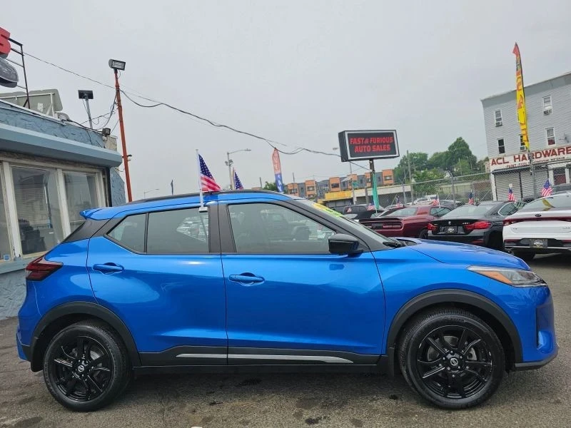 2021 Nissan Kicks - Image 3 of 12