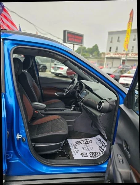 2021 Nissan Kicks - Image 9 of 12