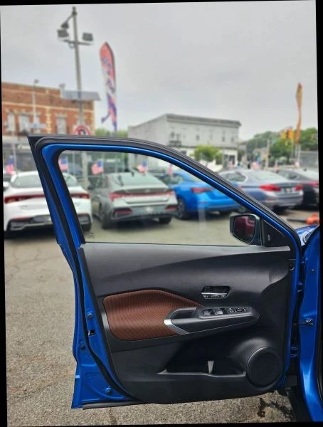 2021 Nissan Kicks - Image 11 of 12