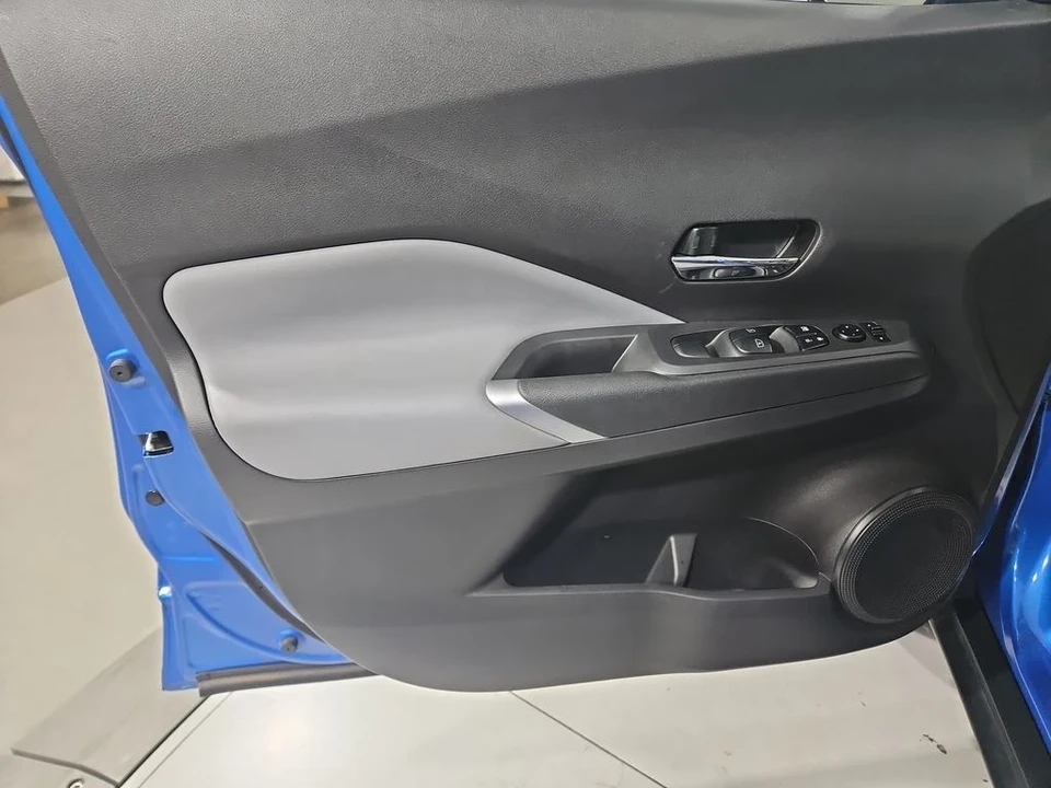 2021 Nissan Kicks - Image 11 of 12