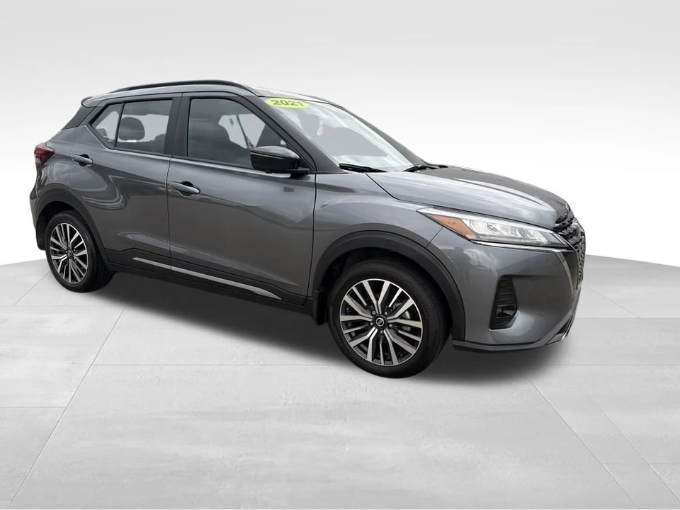 2021 Nissan Kicks - Image 8 of 12