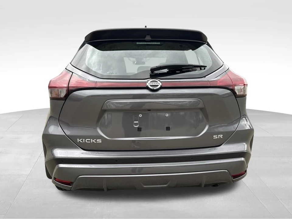 2021 Nissan Kicks - Image 4 of 12