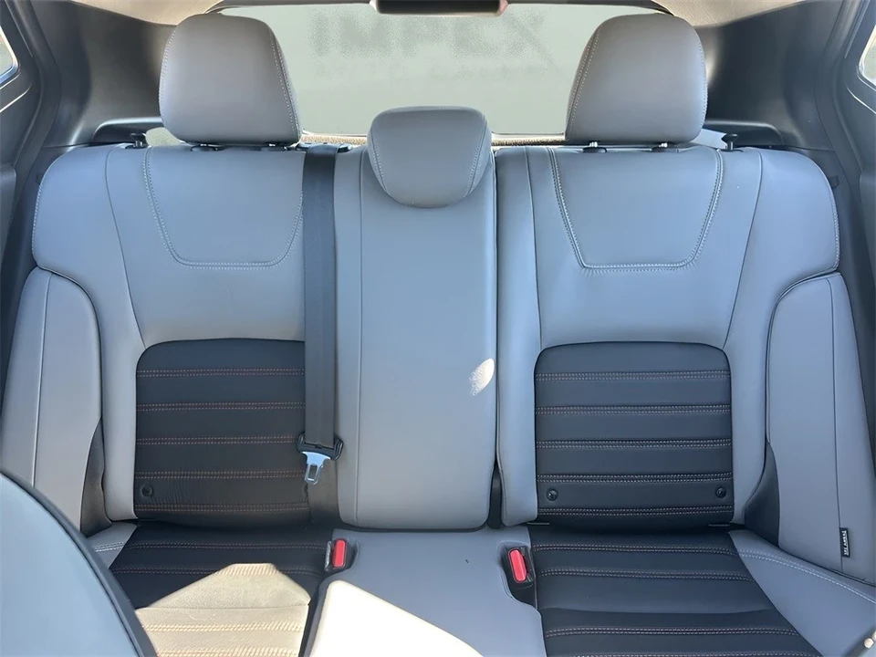 2021 Nissan Kicks - Image 10 of 12