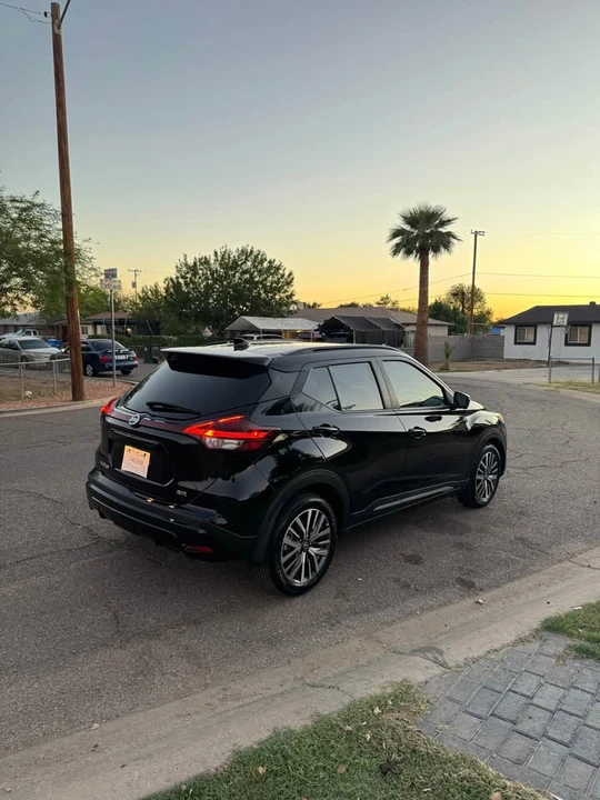 2021 Nissan Kicks - Image 4 of 13