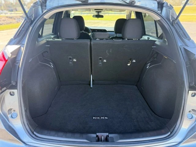 2021 Nissan Kicks - Image 6 of 16