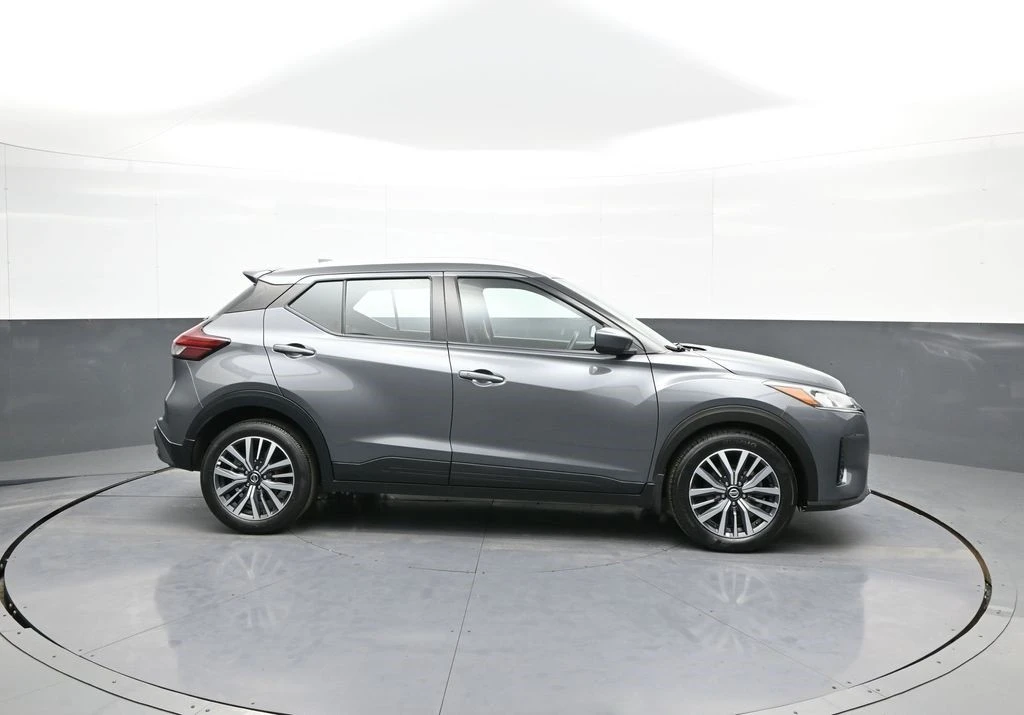 2021 Nissan Kicks - Image 5 of 12