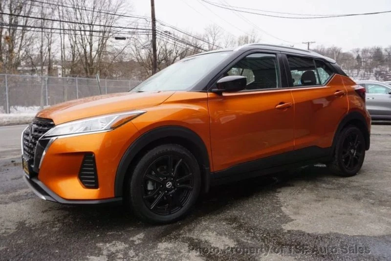 2021 Nissan Kicks - Image 3 of 12