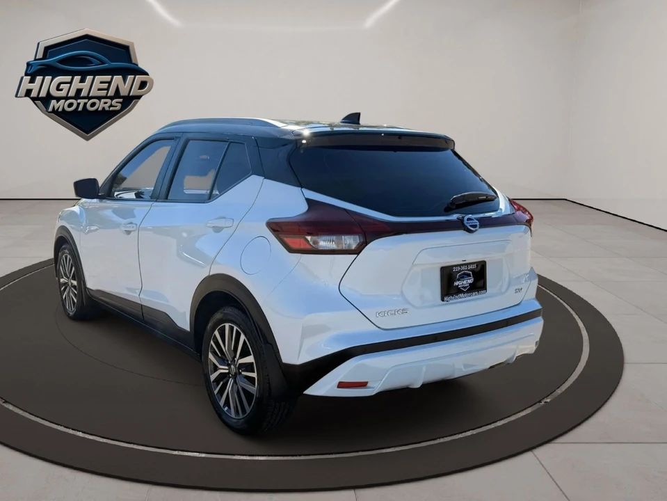 2021 Nissan Kicks - Image 4 of 21