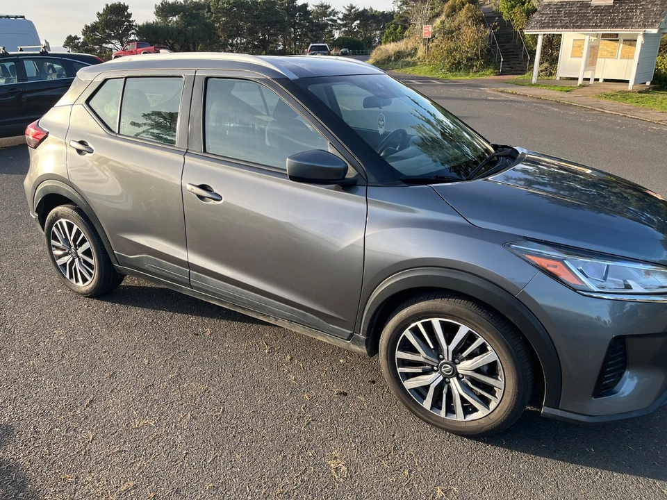 2021 Nissan Kicks - Image 9 of 11