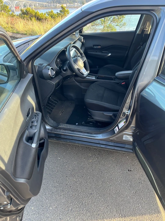 2021 Nissan Kicks - Image 3 of 11