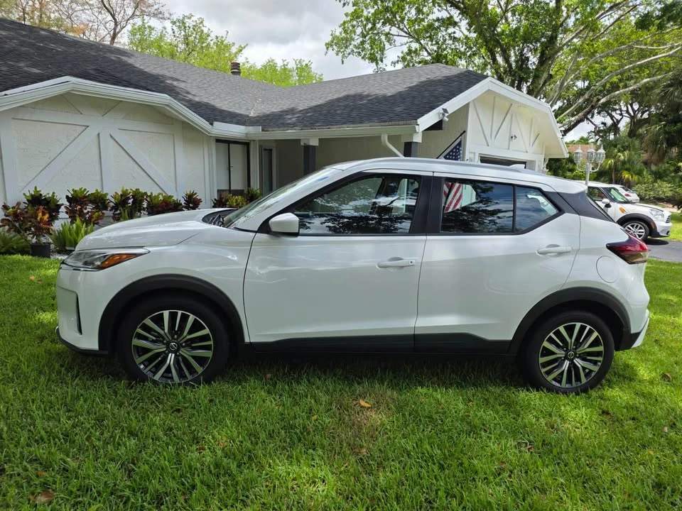 2021 Nissan Kicks - Image 5 of 10