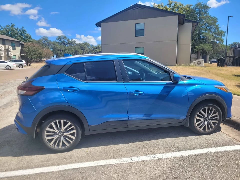 2021 Nissan Kicks - Image 2 of 4