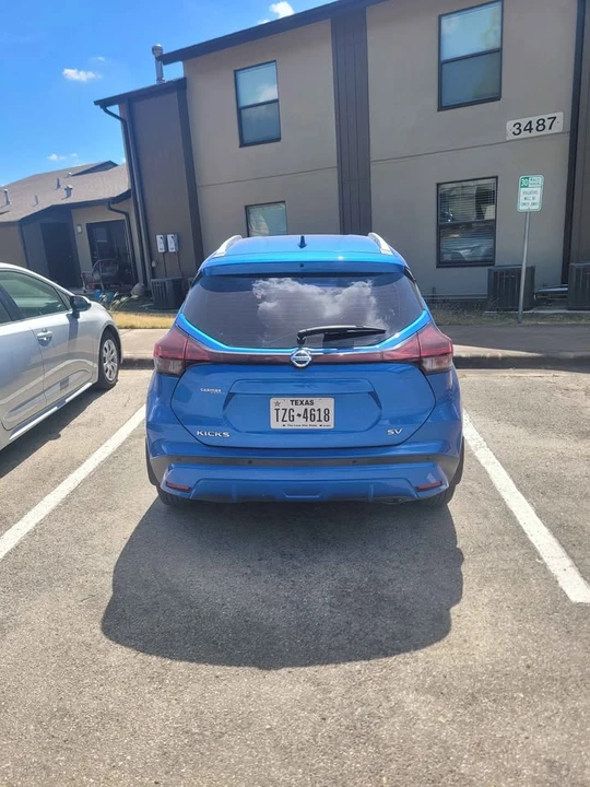 2021 Nissan Kicks - Image 3 of 4