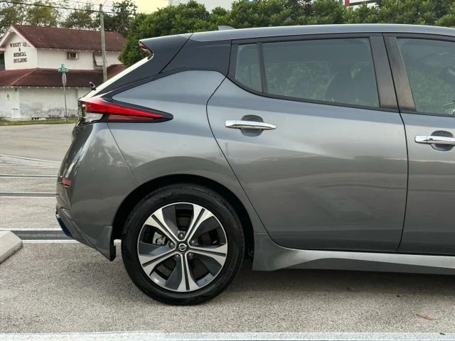 2021 Nissan Leaf - Image 11 of 21