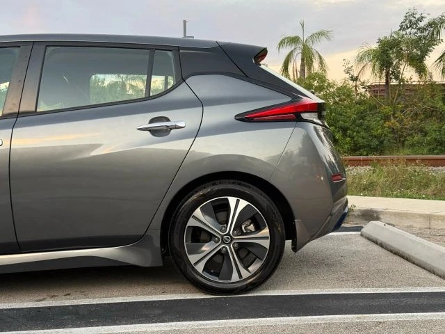 2021 Nissan Leaf - Image 15 of 21