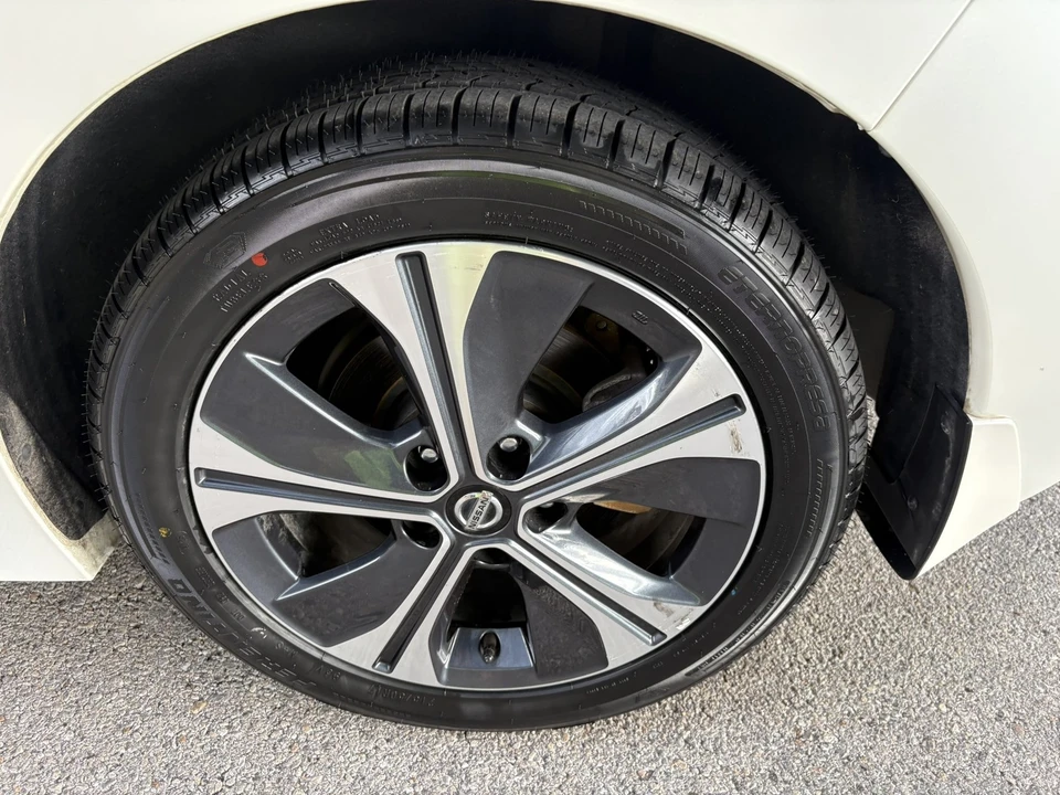 2021 Nissan Leaf - Image 14 of 21