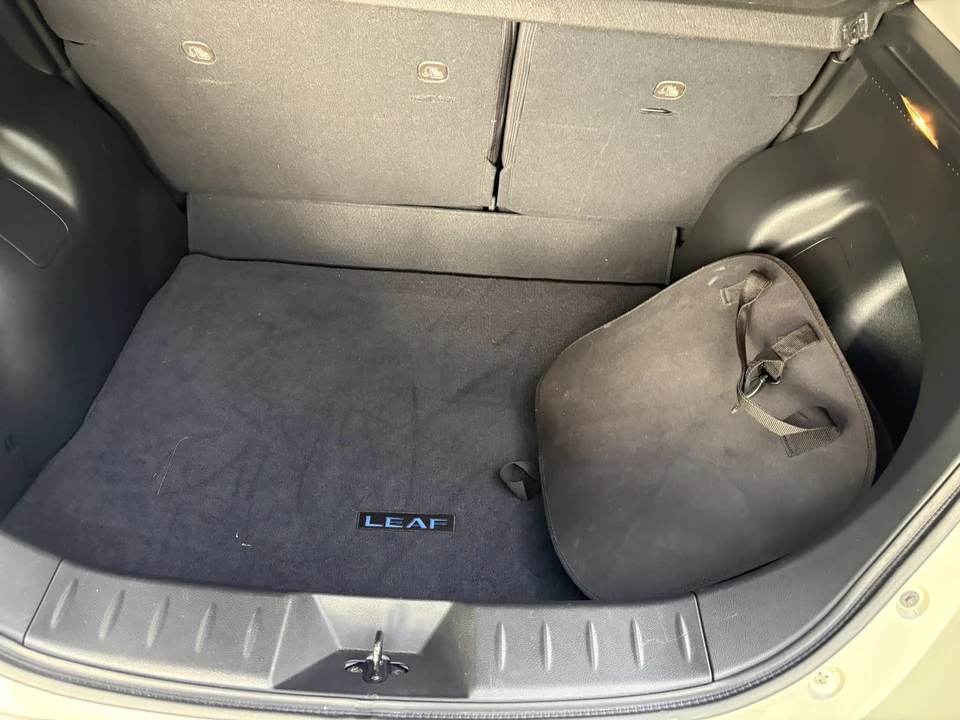 2021 Nissan Leaf - Image 17 of 21