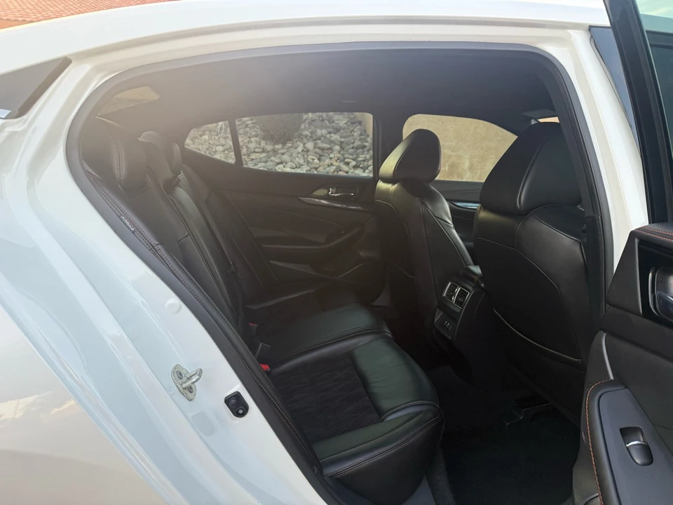 2021 Nissan Maxima 8th Gen - Image 15 of 21