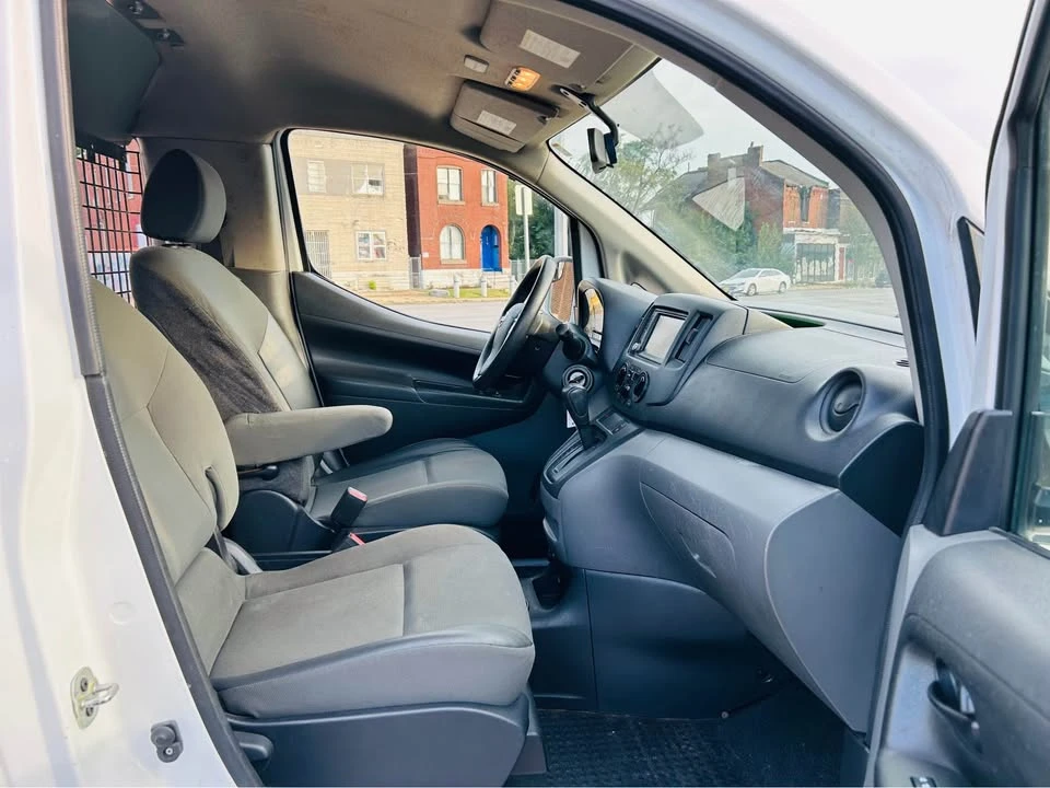 2021 Nissan NV - Image 9 of 15