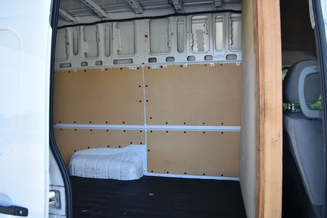 2021 Nissan NV2500 - Image 14 of 20