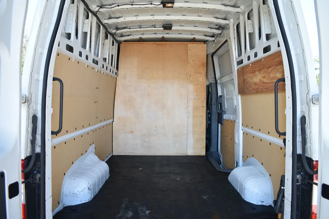 2021 Nissan NV2500 - Image 13 of 20