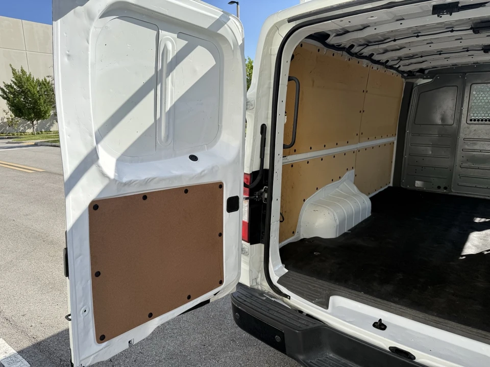 2021 Nissan NV2500 - Image 17 of 21