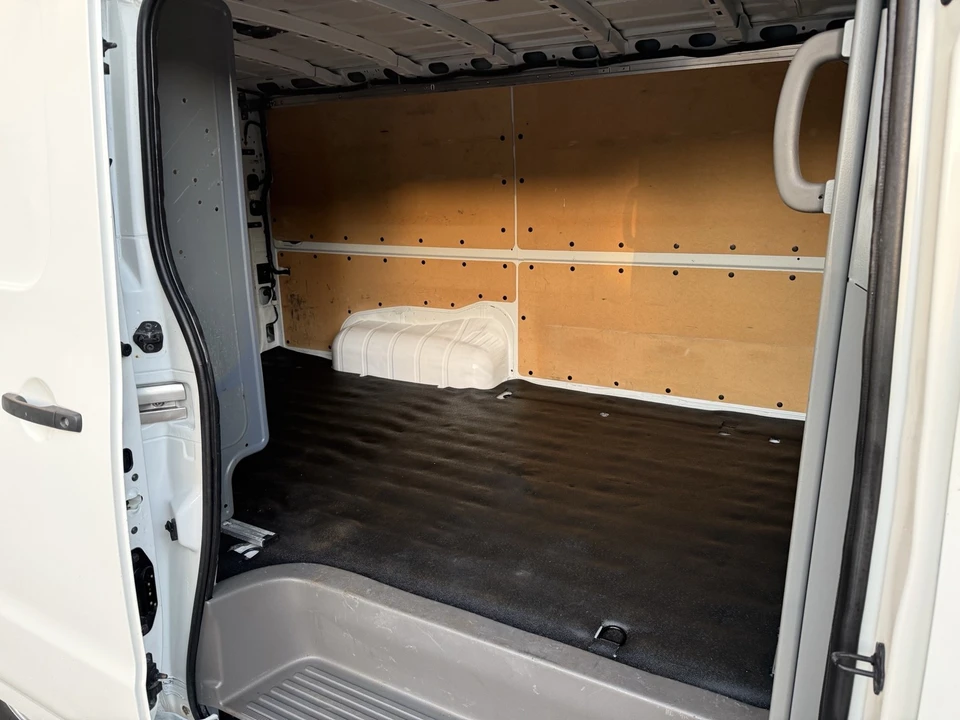2021 Nissan NV2500 - Image 12 of 21