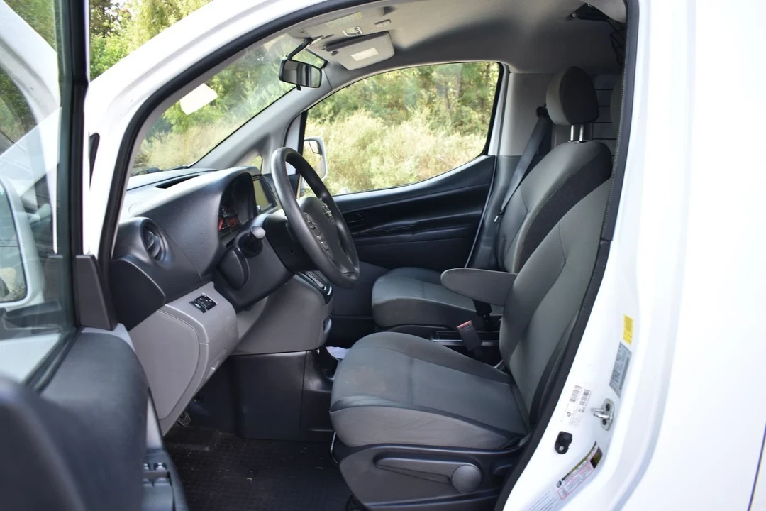 2021 Nissan NV - Image 9 of 21