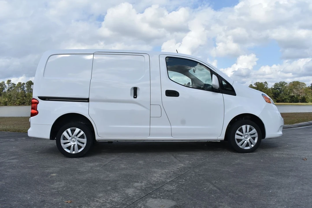 2021 Nissan NV - Image 7 of 21