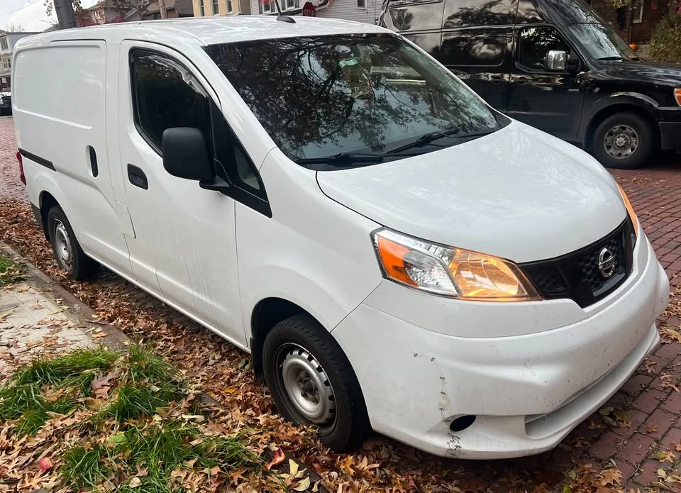 2021 Nissan NV - Image 11 of 12