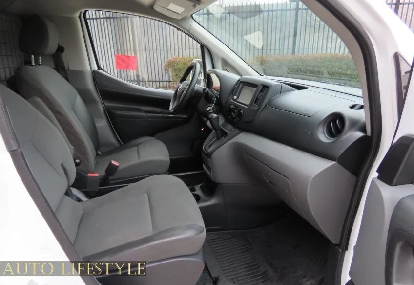 2021 Nissan NV - Image 20 of 21