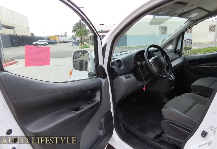 2021 Nissan NV - Image 19 of 21