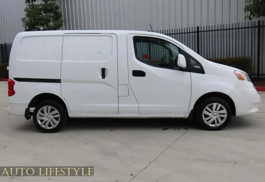 2021 Nissan NV - Image 10 of 21