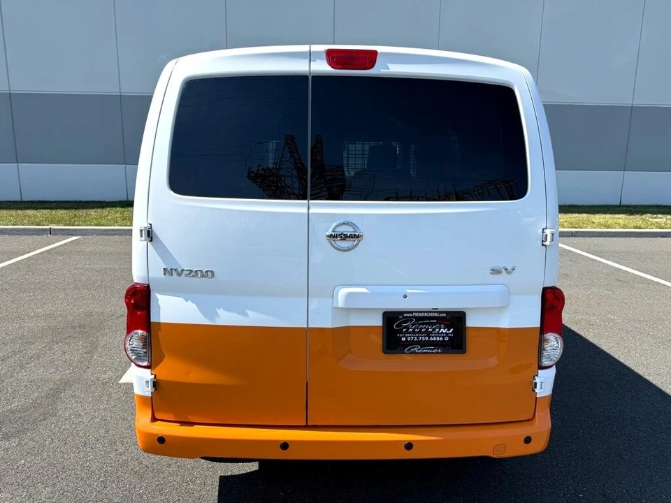 2021 Nissan NV - Image 6 of 12