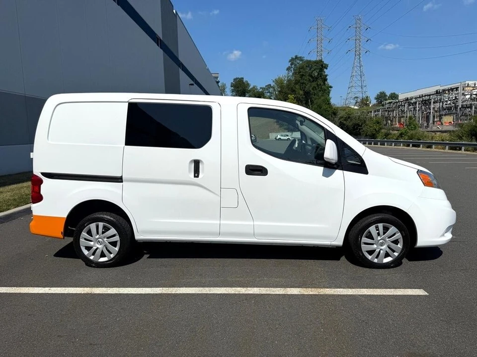 2021 Nissan NV - Image 4 of 12