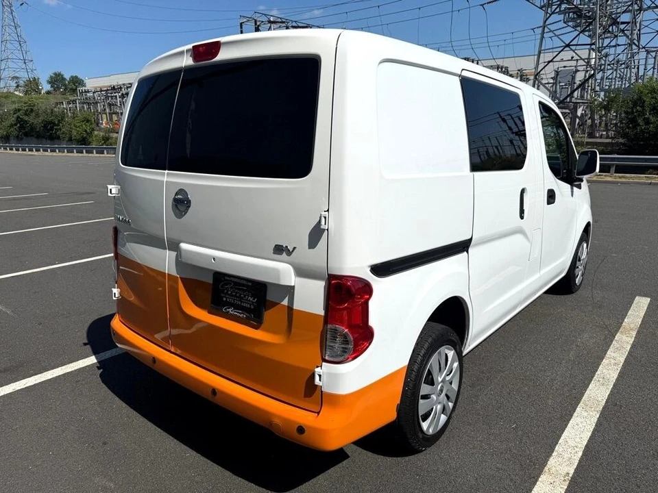 2021 Nissan NV - Image 5 of 12