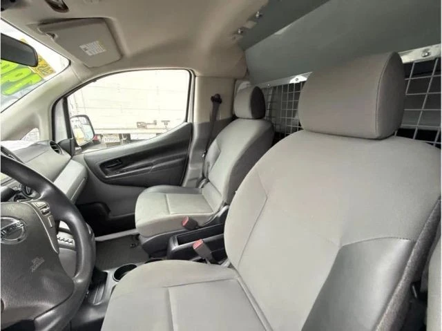 2021 Nissan NV - Image 8 of 10
