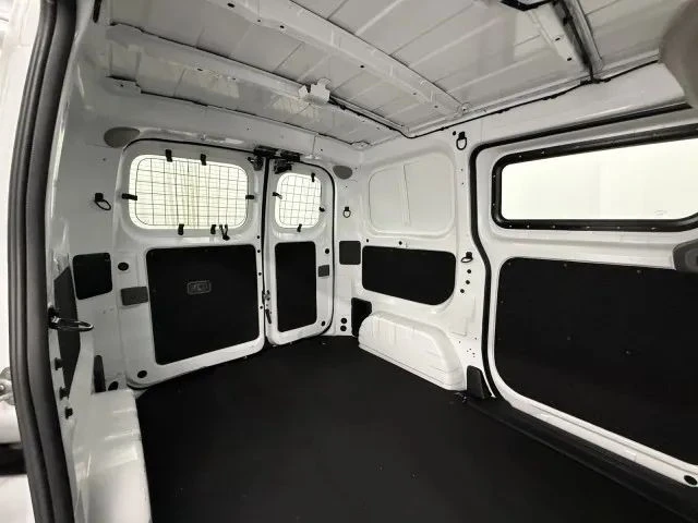 2021 Nissan NV - Image 12 of 12