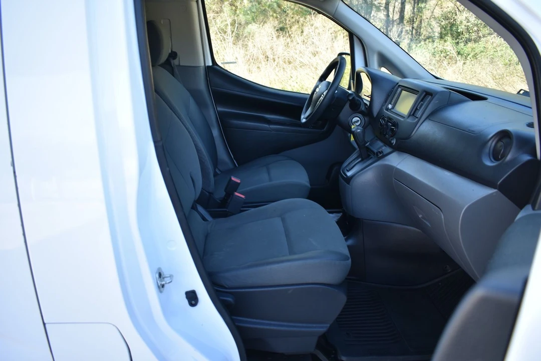 2021 Nissan NV - Image 16 of 21