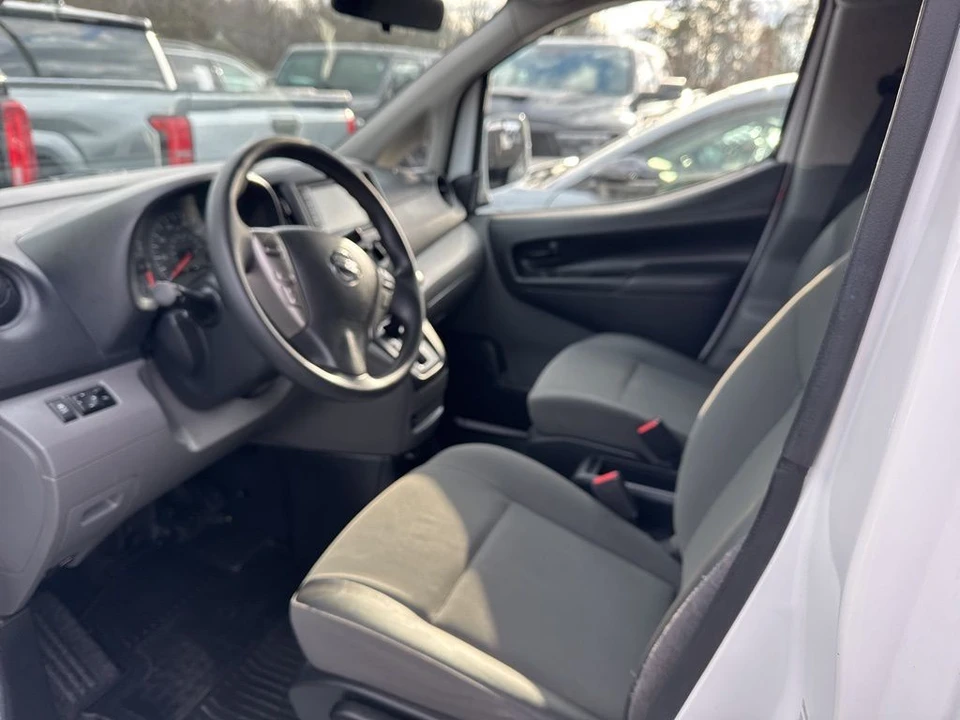 2021 Nissan NV - Image 3 of 4