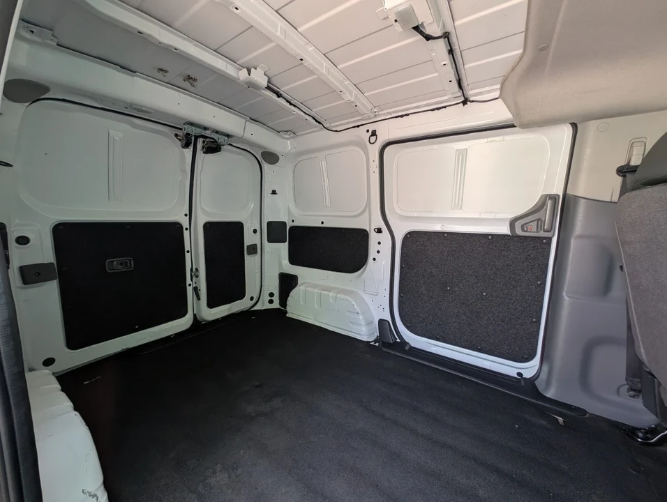 2021 Nissan NV - Image 11 of 12