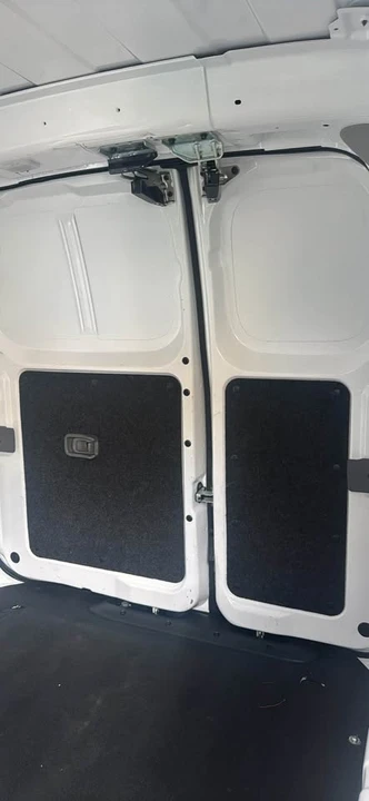 2021 Nissan NV - Image 7 of 20