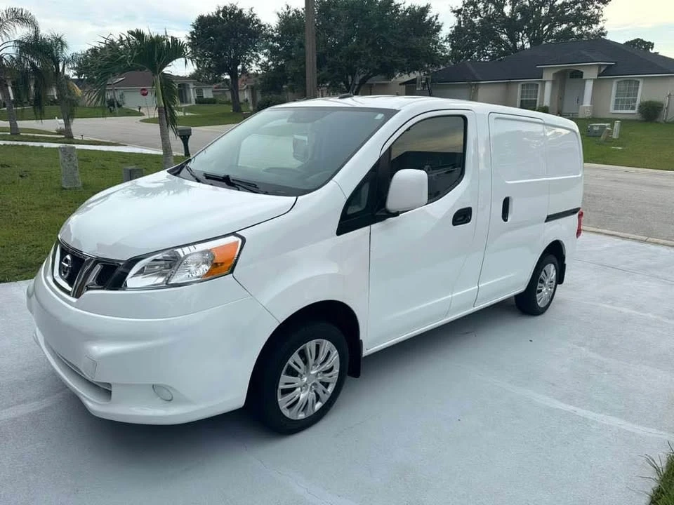 2021 Nissan - Image 2 of 14
