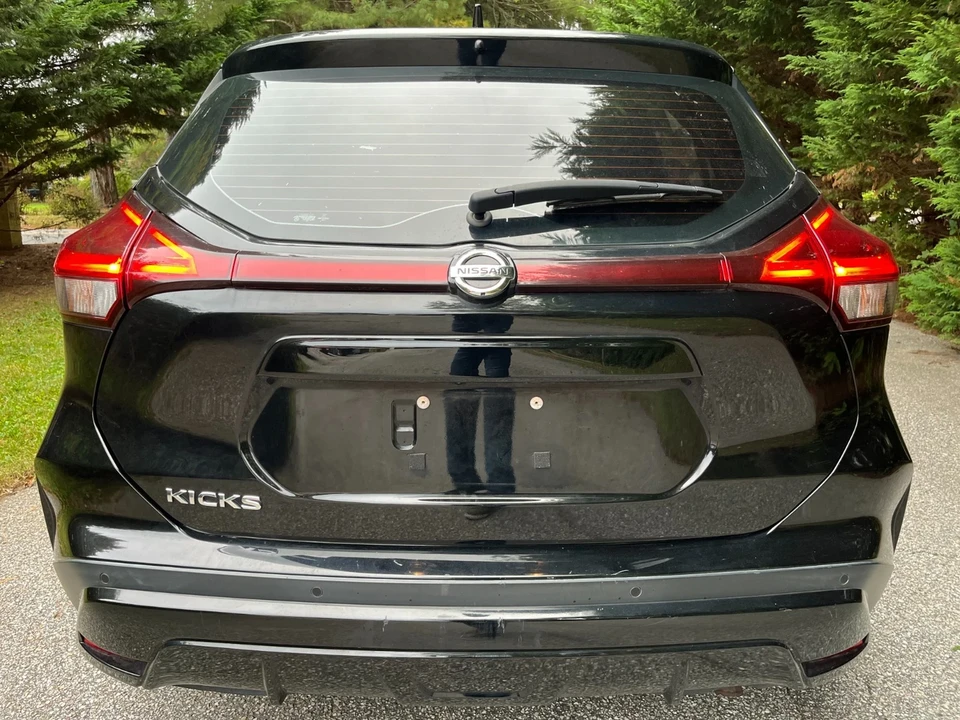 2021 Nissan Kicks - Image 5 of 19