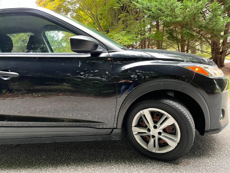 2021 Nissan Kicks - Image 8 of 19