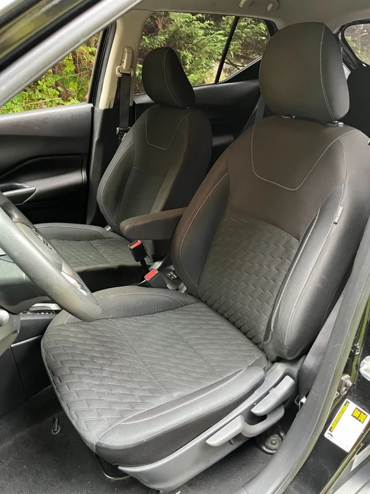 2021 Nissan Kicks - Image 11 of 19